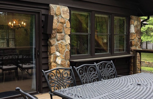 Hendersonville House | Stonegate Mountain Retreat Sleeps 12 4BR/4BA 3+ acres of peace and quiet!