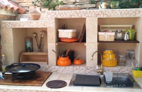 Porec House | Stonehouse Zena with outdoor Kitchen and Garden