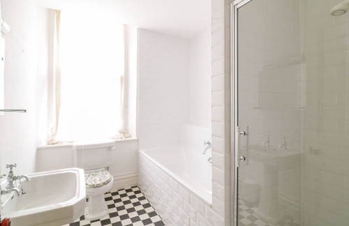 Westward Ho Cottage | STONELEIGH, pet friendly, with a garden in Bideford
