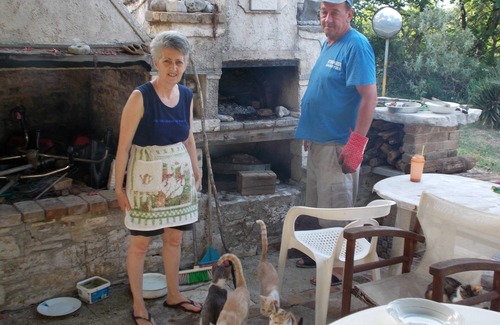 Petaleia Cottage | stonemakers hide