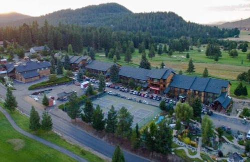 Blanchard Resort | Stoneridge Resort - Cozy Studio Unit