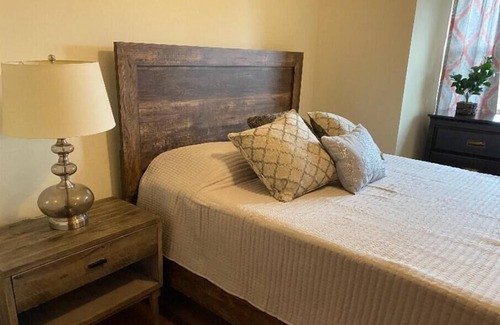 Kingsport Apartment | Stones Throw from Hospital