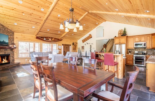 Eagle Mountain Estates House | Stony Bear Lodge. Amazing New Rental. Great location. Air Conditioning. Hot Tub and More.