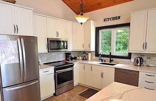 Irondale Cottage | Stormy Lake Northern Comfort