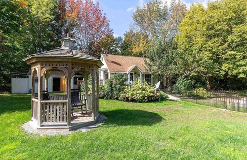 Schuyler Falls Cottage | Storybook Cottage in the Champlain Islands: Comfort and Serenity w/Wi-fi & A/C