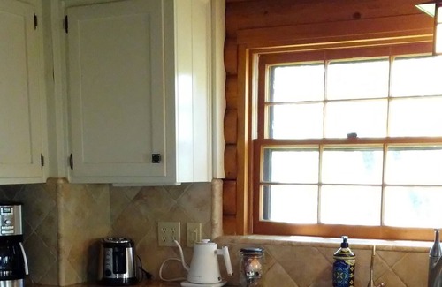 Three Rivers Cabin | Storybook Log Cabin near Sequoia National Park