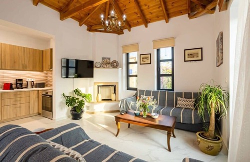 Lefktron Apartment | Stoupa Stone Built Home, A breath Away to the Sea