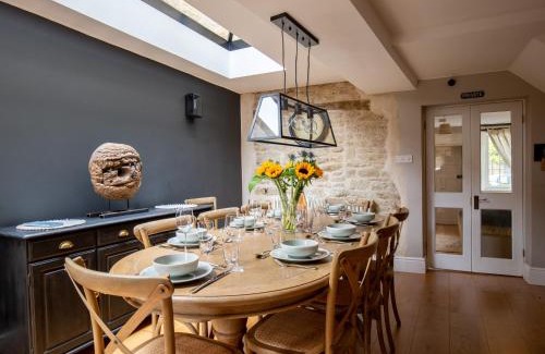 Stow-on-the-Wold House | Stow House