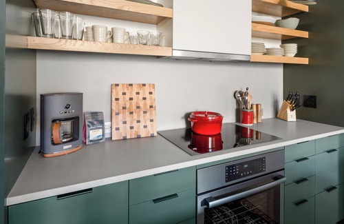 Stowe Area Condo | Stowe Alpine Treehouse New Slopeside Penthouse