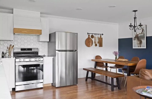 Morrisville Cabin | Stowe Retreat w/Hot Tub & Mountain Views - Close to Skiing & Family-friendly