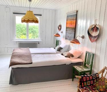 Tvaaker Bed & Breakfast | Strömma Farmlodge B&B