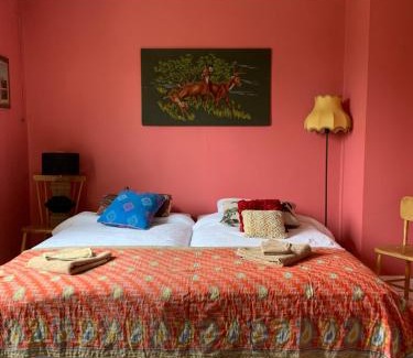 Tvaaker Bed & Breakfast | Strömma Farmlodge B&B