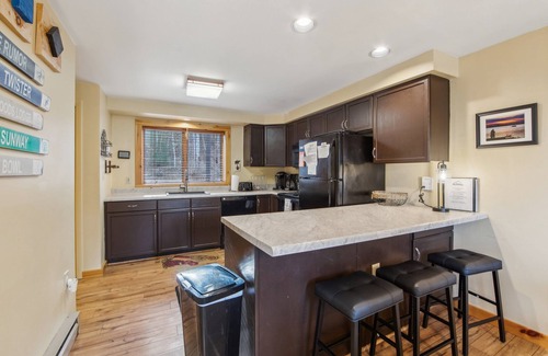 North Creek House | Straight Brook 5d - Adirondack-style Townhome 2 Bedroom Townhouse by The Summit at Gore Mountain