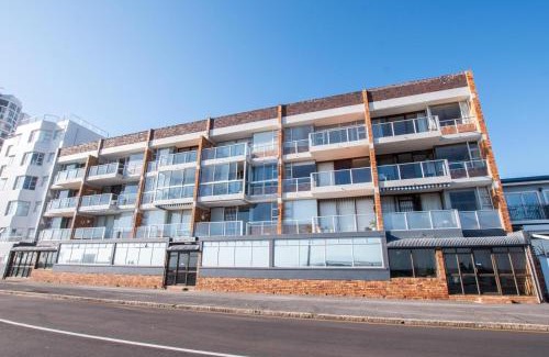 Strand Apartment | Strand Apartment only 30 meters from beach