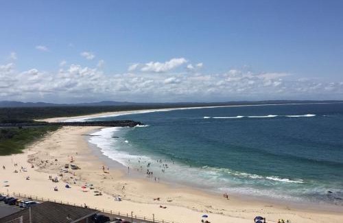 Forster Apartment | Strand Beachside 1003 Penthouse