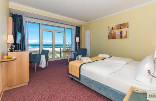 Warnemuende Hotel | Strand-Hotel Hübner