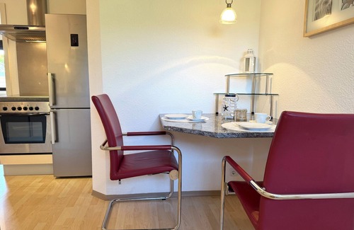 Stickenbuttel Apartment | Strandgold 1 - Cozy vacation apartment with terrace and garden