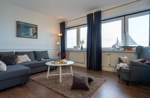 Heiligenhafen Apartment | Strandhotel-Heiligenhafen-Wohnung-120-Wellenreiter-Typ-II