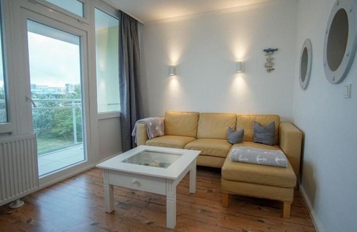 Heiligenhafen Apartment | Strandhotel-Heiligenhafen-Wohnung-208-Kajuete-Typ-III