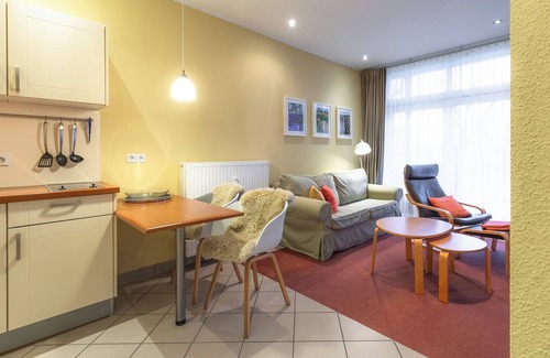 Mirow Apartment | Strandläufer Classic 109 - Apartment mit Sitzecke für 2 Personen im Aparthotel