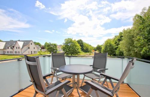 Lobbe Apartment | strandnahe FeWo mit Balkon, gratis Nutzung vom AHOI Erlebnisbad und Sauna in Sellin - Rex Rugia FeWo 11-6