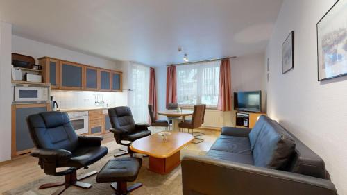Binz Apartment | strandnahe FeWo mit Schwimmbad im Haus, a cappella 63, Binz