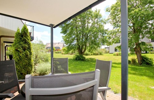 Lobbe Apartment | strandnahe FeWo mit Terrasse, gratis Nutzung vom AHOI Erlebnisbad und Sauna in Sellin - Rex Rugia FeWo 29-1