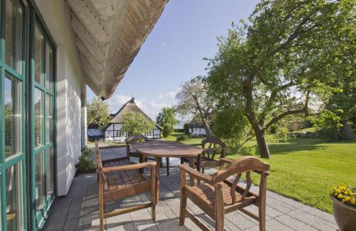 Neuendorf House | strandnahe Idylle am Meer, private Badestelle, Strandkorb - Gutshof Ostseeblick