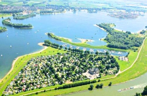 Lathum House | Strandperle Lathum Ferienhaus in Premium Lage am See für Urlaub und Workation mit Hundestrand