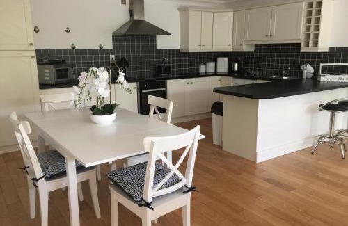 Ballycastle Apartment | Strandview Ground Floor Beach Apartment