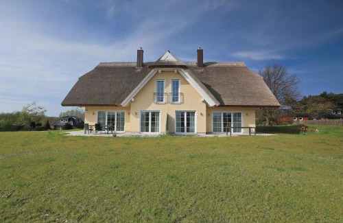 Lobbe Villa | Strandvilla "Babette" - BALO A, direkt am Meer, mit Sauna