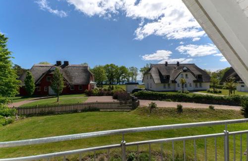 Lobbe Villa | Strandvilla "Babette" - BALO B, direkt am Meer, mit Sauna