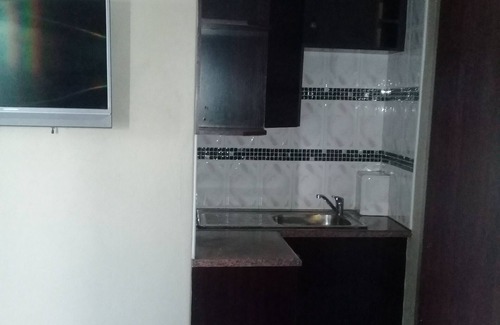 Greater Johannesburg Metropolitan Area Hotel | Strategic Location,15mindrive to ORTambo airport, the park town and the City Zoo