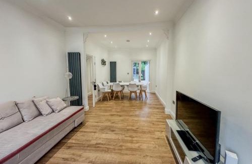 Stratford House | Stratford House
