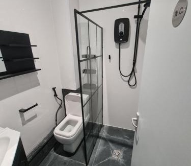 Bow House | Stratford Prime Rooms