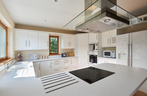 Forres Cottage | STRATHNAVER, pet friendly, luxury holiday cottage in Kinloss