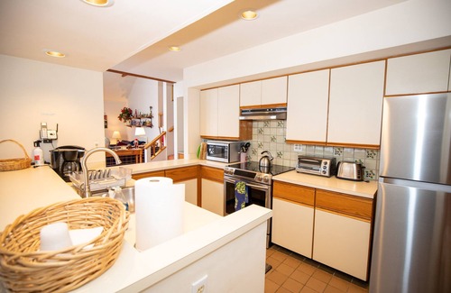 Stratton Mountain Condo | Stratton Mountain-Piper Ridge Spacious Multi-Level 1830 Ft. Premium Townhouse