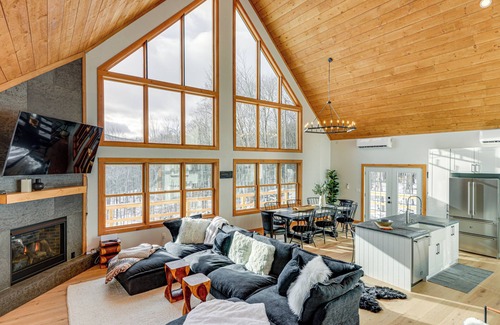 Stratton Mountain House | Stratton Mtn Ski Chalet w/Giant Views in Winhall