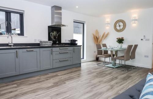 Holsworthy House | Strawberry Bank - Nuthatch