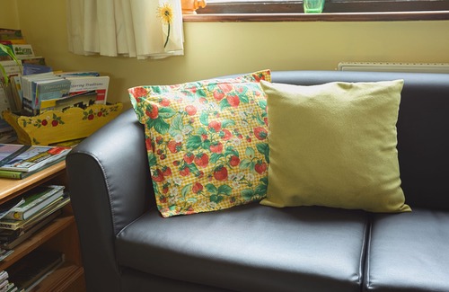 Hedge End Bed & Breakfast | Strawberry Cottage B&B
