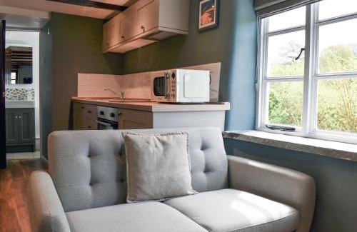 Combe Martin House | Strawberry Cottage