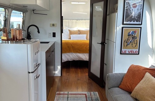 Rockbridge House | Streams and Dreams at Laurel Run Luxury Airstream Glamping Parisian Unit 5