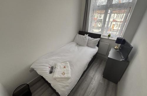 Graveney House | Streatham Rooms