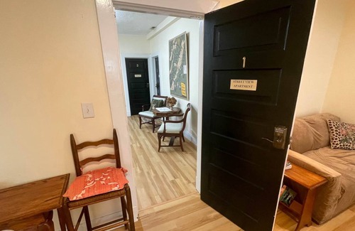 Hot Springs Apartment | Street View in the Heart of Hot Springs