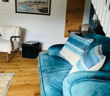 Newlyn House | Strega Cottage