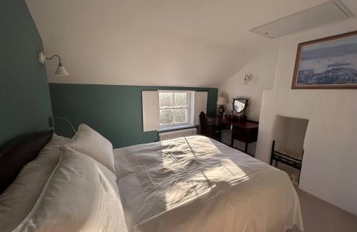 Newlyn House | Strega Cottage