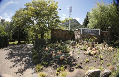 Constantia House | Strelitzia Cottage