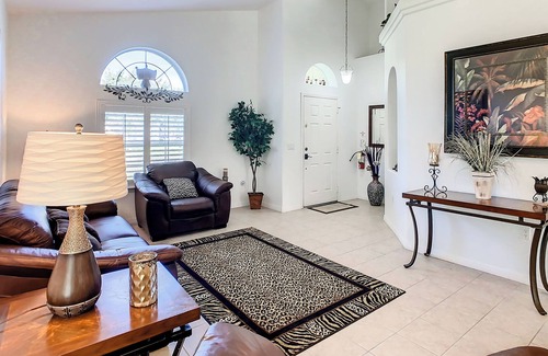 Marbella House | Striking Family Villa in Marbella North 4BR / 3BA