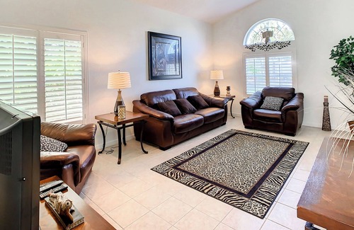 Marbella House | Striking Family Villa in Marbella North 4BR / 3BA