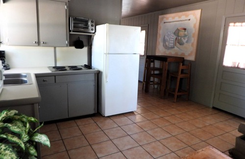 Royal Cabin | Striper Cabinn